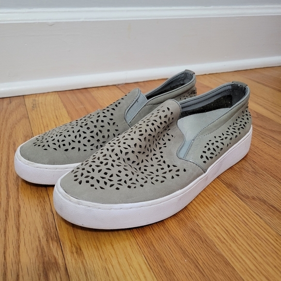 Vionic‎ Midi Perf Casual Slip-on Sneaker Shoe, Size 7, Grey Neutral Orthotic - Picture 2 of 11